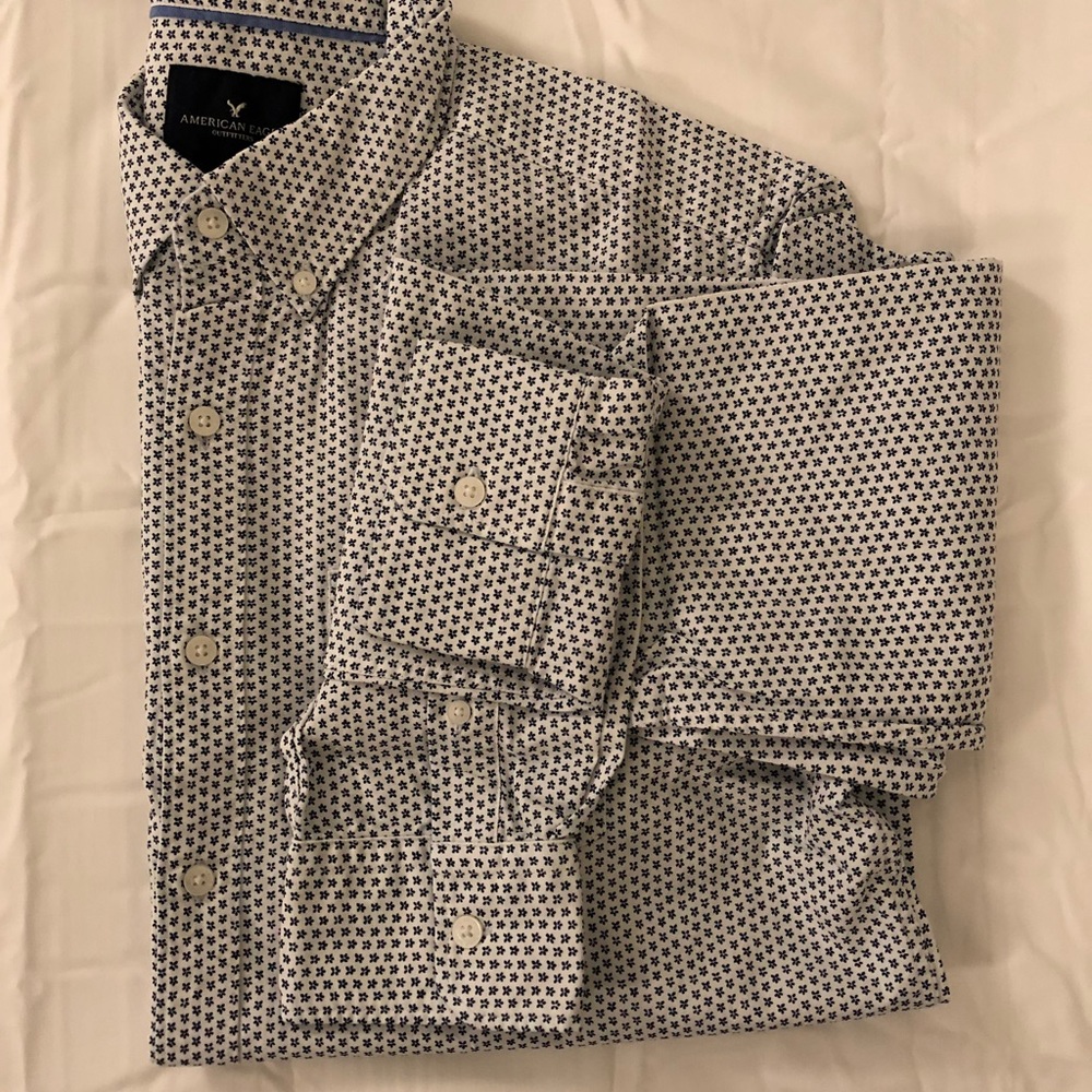 NWT American Eagle Mens Long Sleeve Button Down